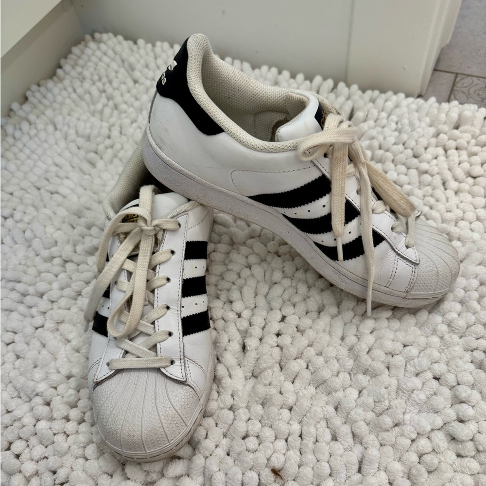 Adidas Classic Superstar Sneaker